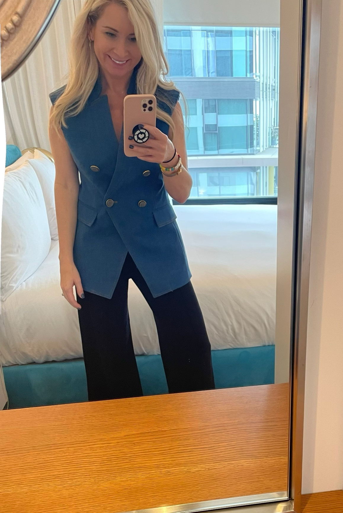 Day 2 of LA Roadshow - these pants are legit the comfiest ever 