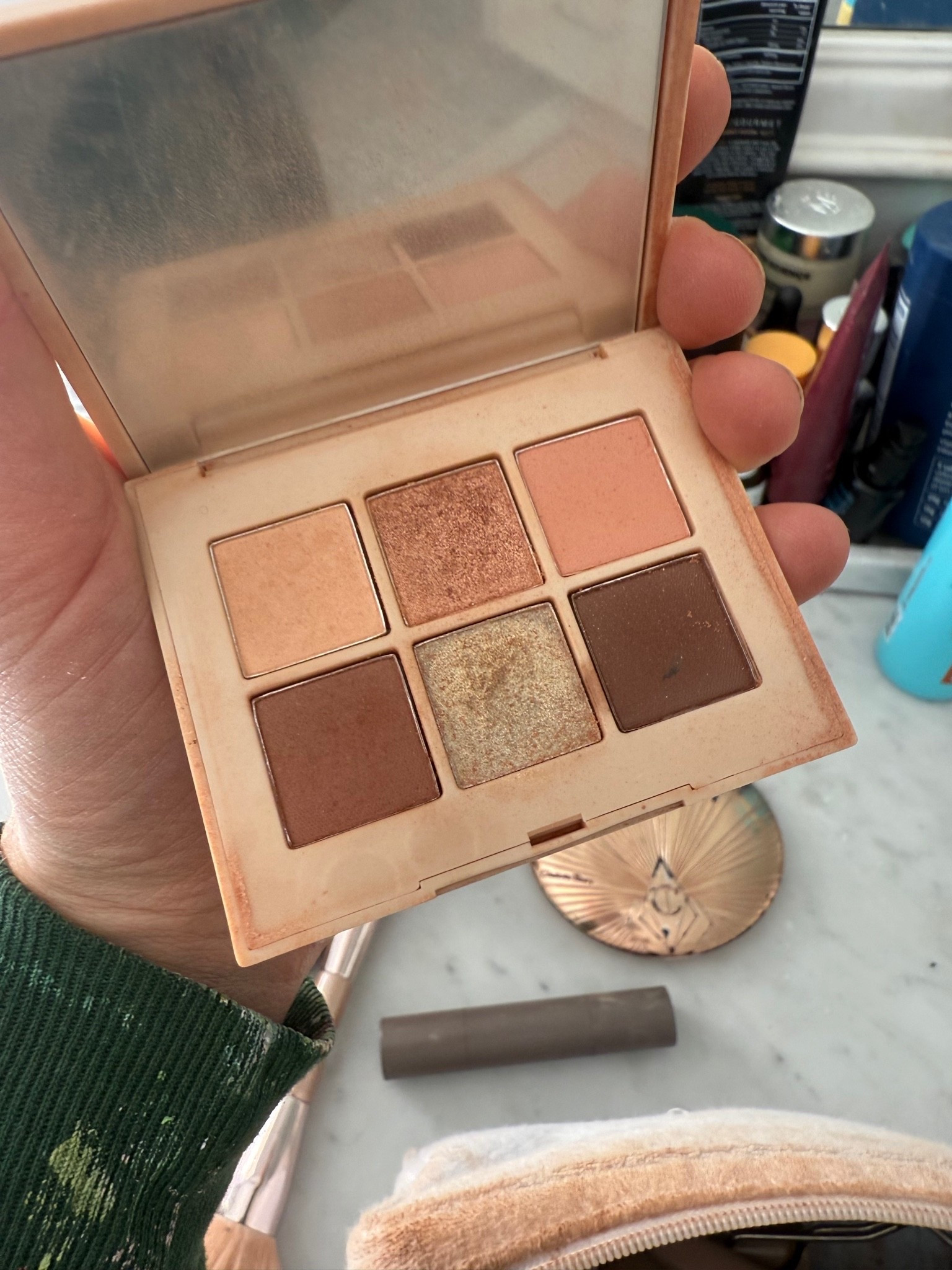 If you have brown eyes, you need to try this eye shadow

#LTKgrwm #LTKdayinmylife #LTKBeauty