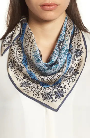 Women's Vince Camuto Medallion Print Silk Bandana, Size One Size - Blue | Nordstrom