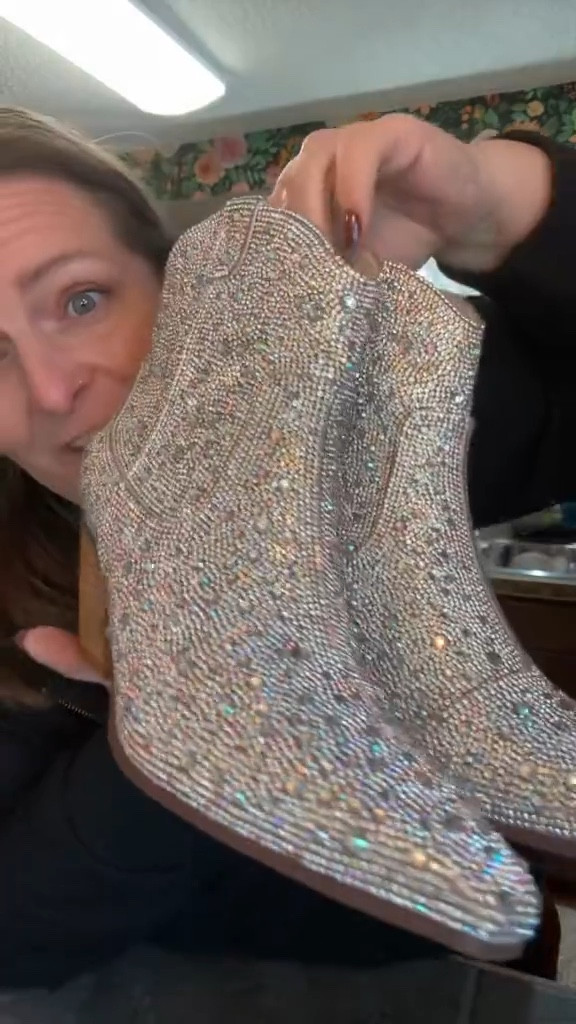 These rhinestone ankle boots from
Cushionare are so gorgeous!!


#LTKHoliday #LTKShoeCrush #LTKOver40