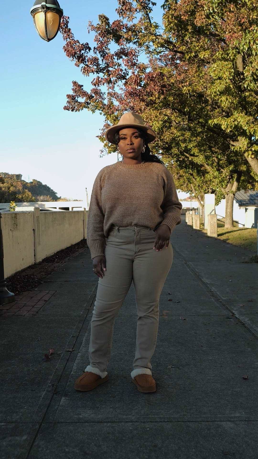 A very Comfy and fluffy Fall Outfit! 

#LTKMidsize #LTKStyleTip #LTKShoeCrush