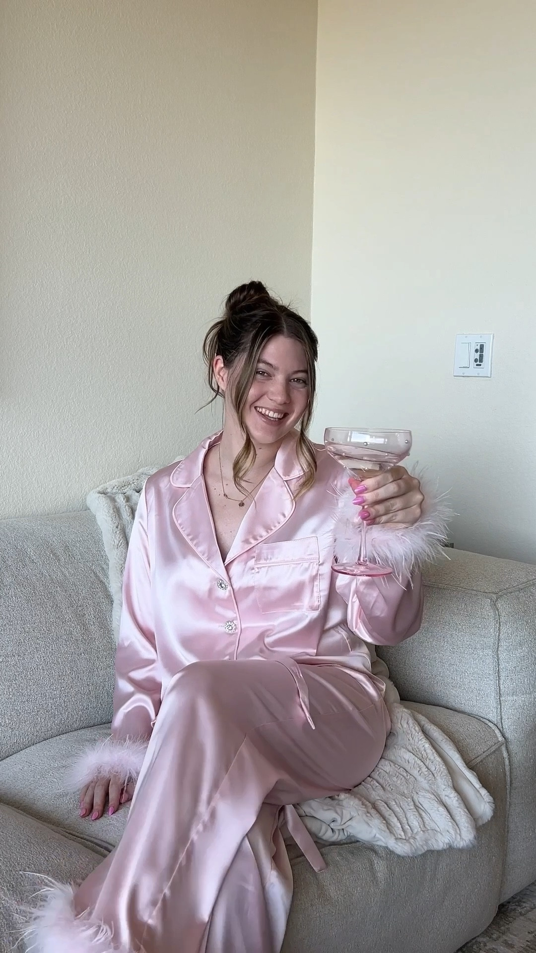 Pajamas, pink feather pajamas, pink outfit, sleepwear, loungewear 

#LTKSeasonal #LTKfindsunder100 #LTKstyletip