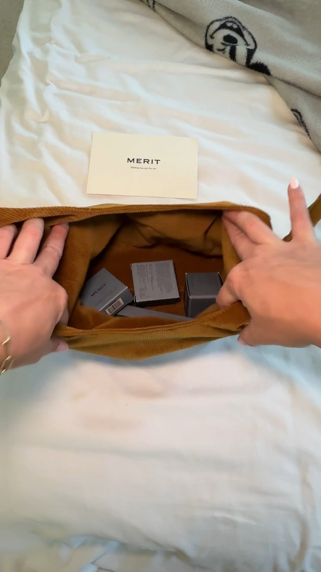 Merit single shadows - shimmer finish

#LTKHoliday #LTKBeauty #LTKgrwm