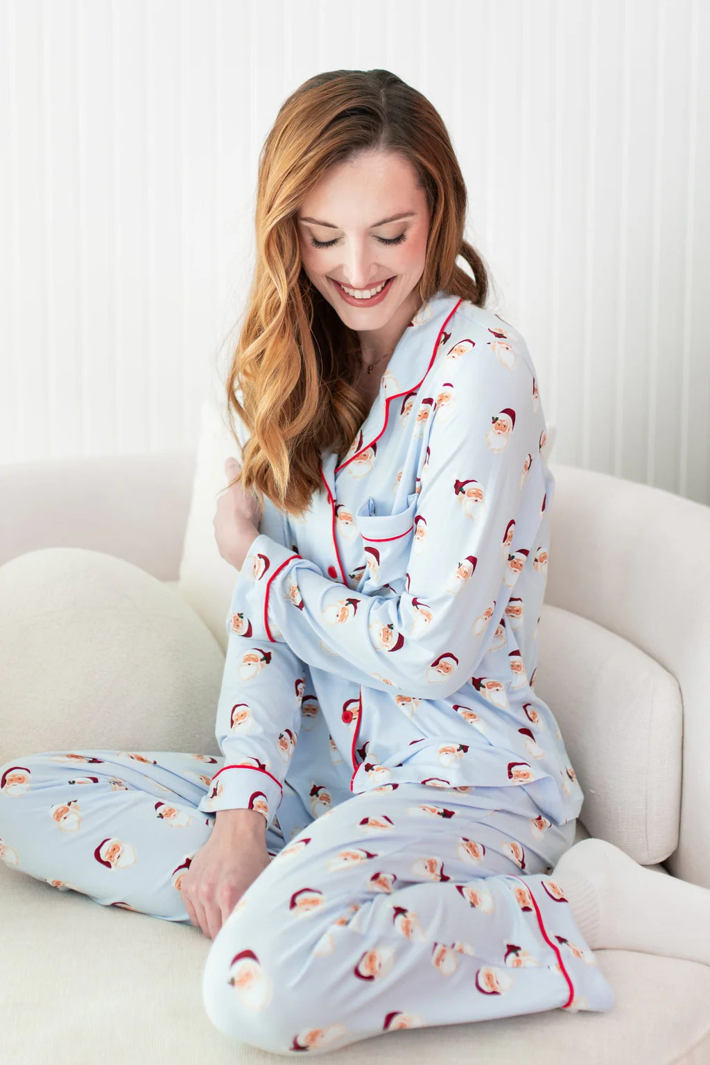Long-Sleeved Women's Pajama Set in Vintage Santa | Kyte Baby