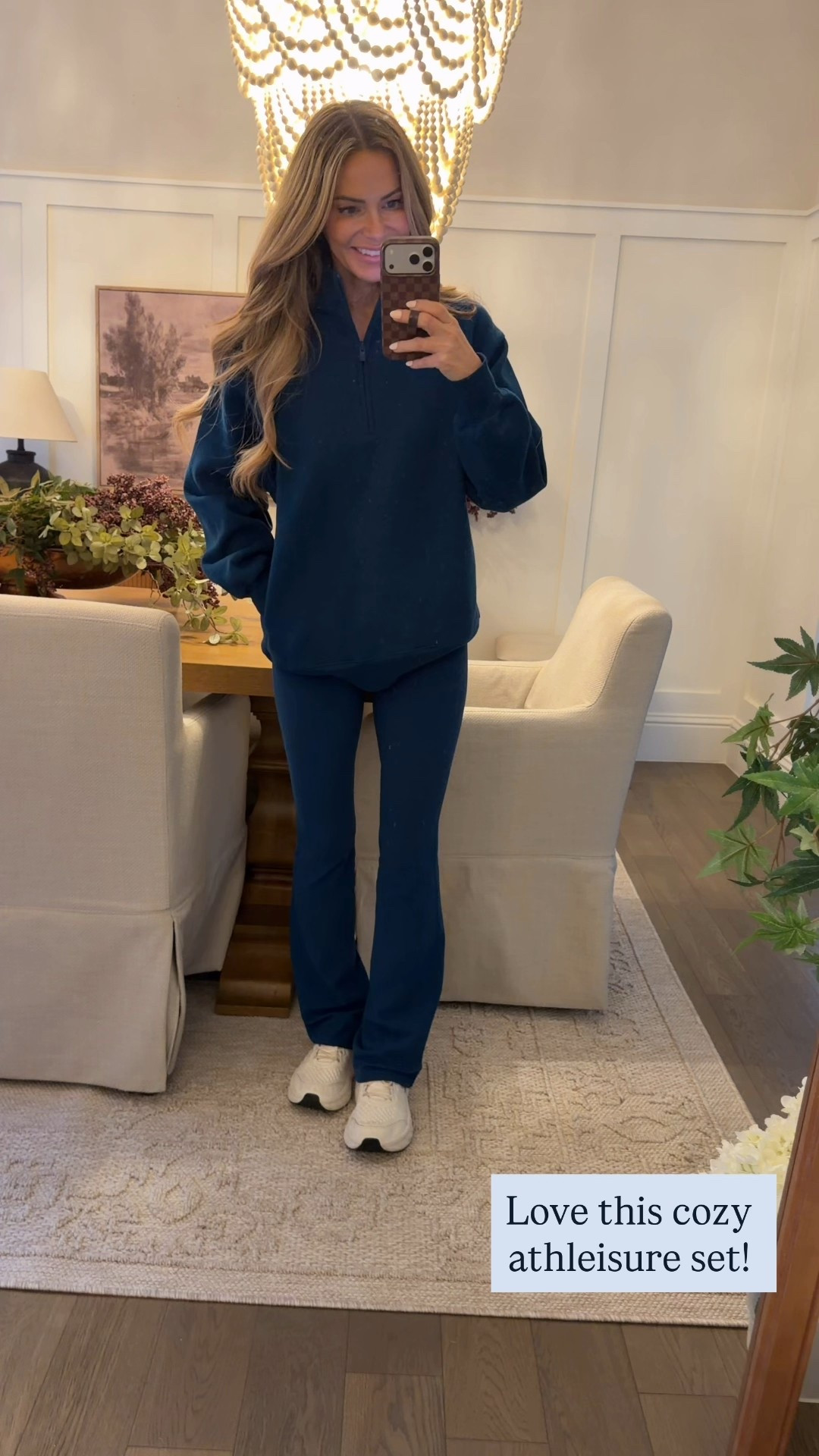 Wearing small top and XS leggings 
@Aritzia 