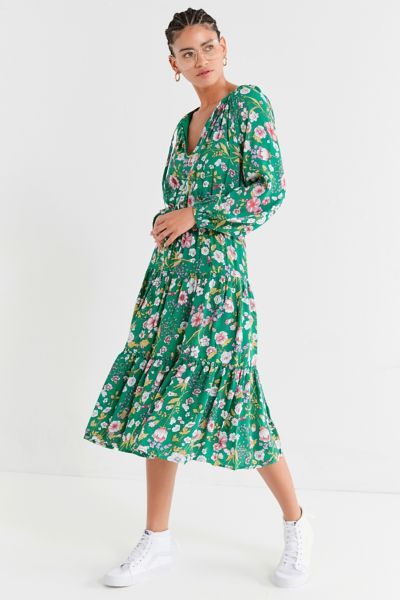 UO Reese Tiered Smocked Midi Dress - Green XS at Urban Outfitters | Urban Outfitters (US and RoW)