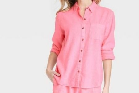 Pink linen button front shirt perfect for spring outfit 