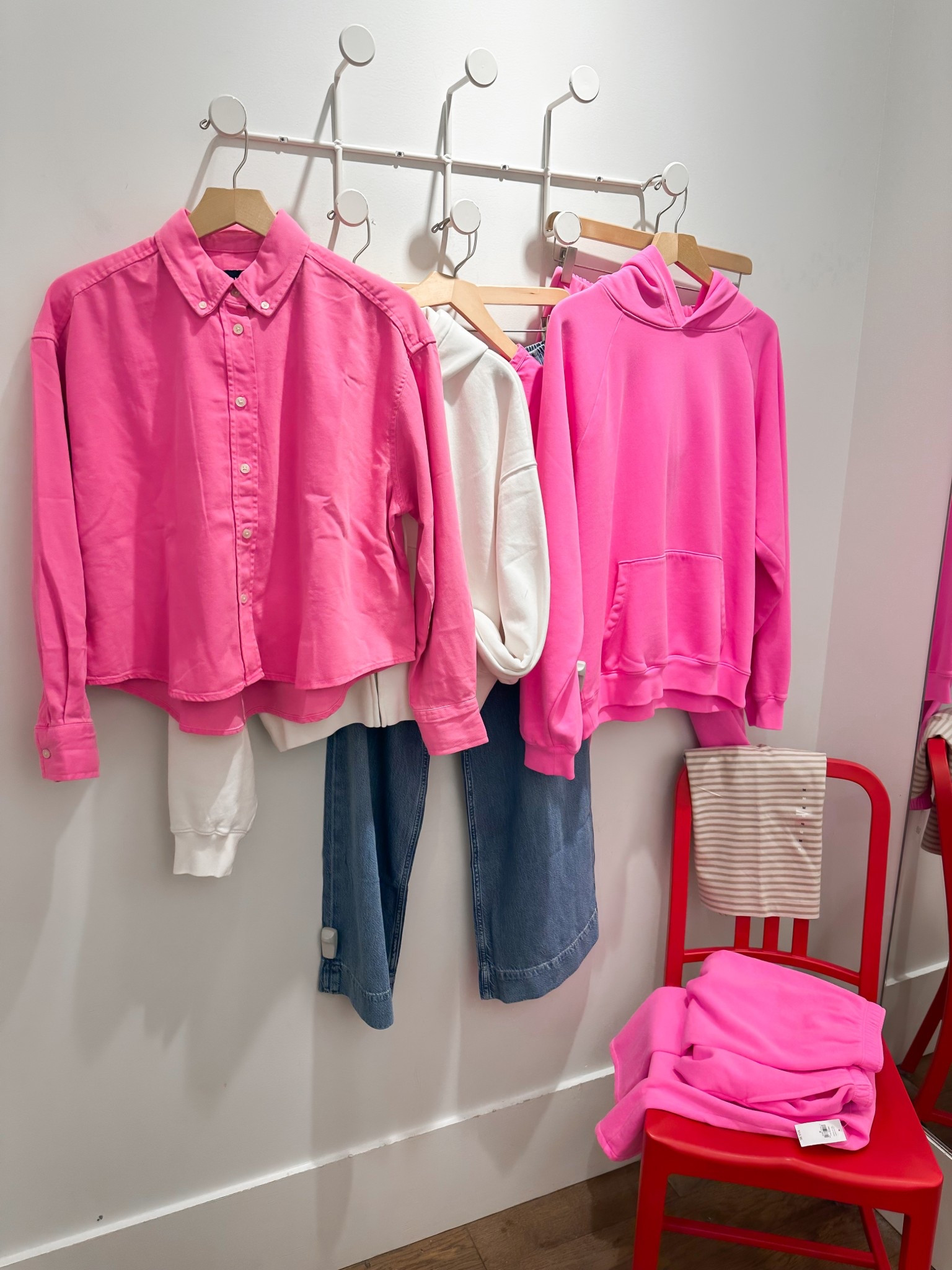 My recent gap purchase - everything runs TTS and is on sale! 

#LTKSaleAlert #LTKSpringSale #LTKFindsUnder50