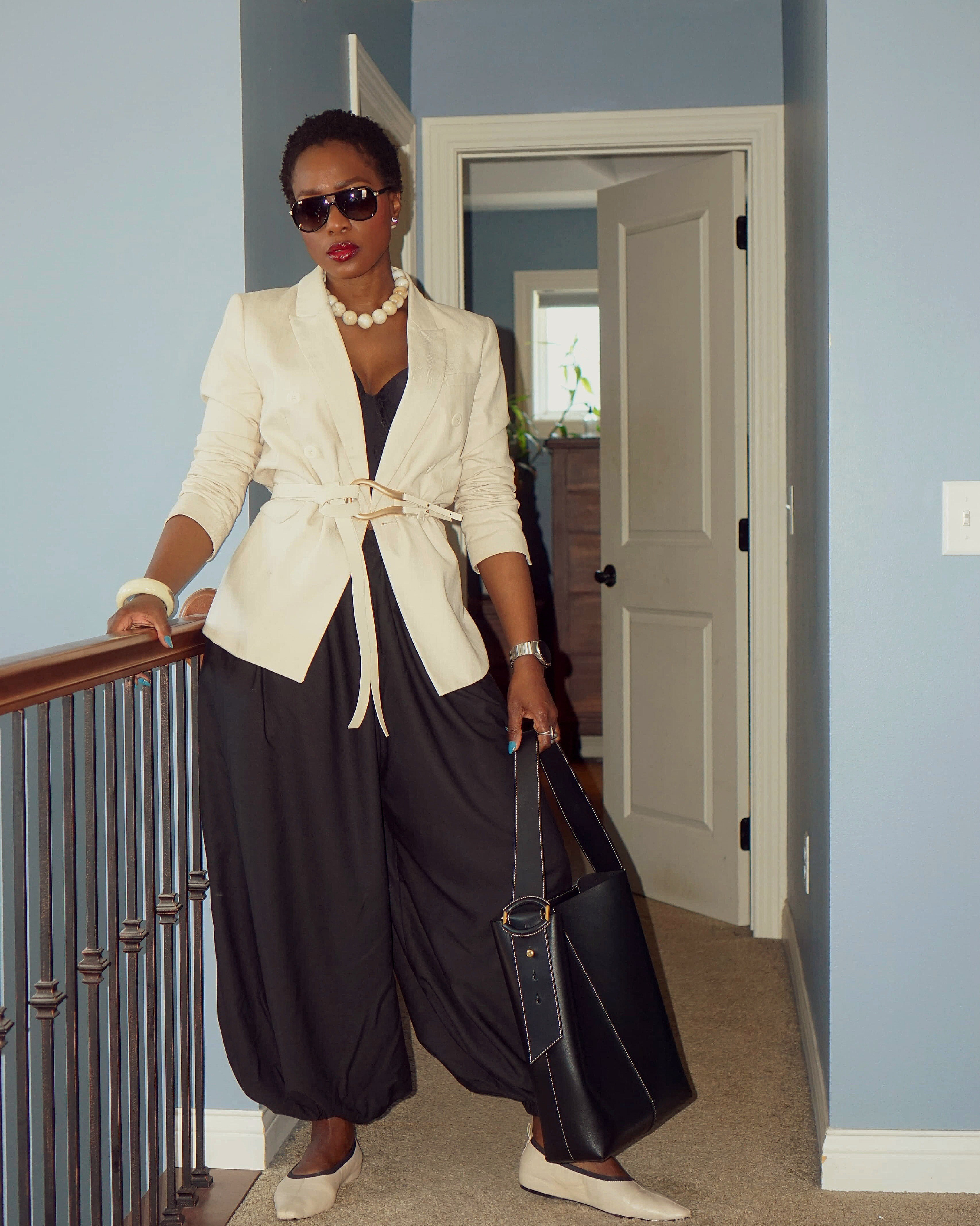 An easy elevated casual outfit with balloon pants and a blazer 🤍 comfy outfit, modest fashion, slow fashion, blazer style, Spring Summer looks, classic style, Banana Republic, Asos, J.Crew, Nordstrom

#LTKOver40 #LTKootd #LTKWorkwear