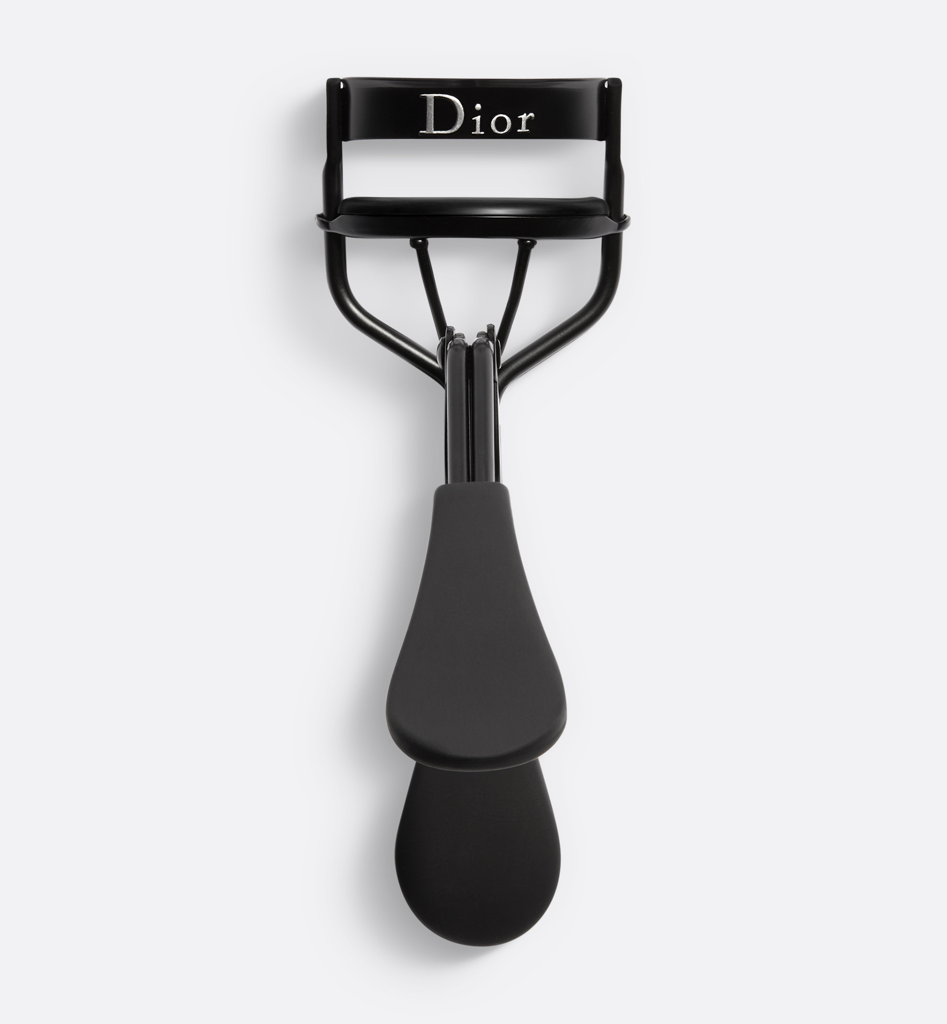 Dior Backstage Eyelash Curler: a perfect curl, instantly | Dior Beauty (US)