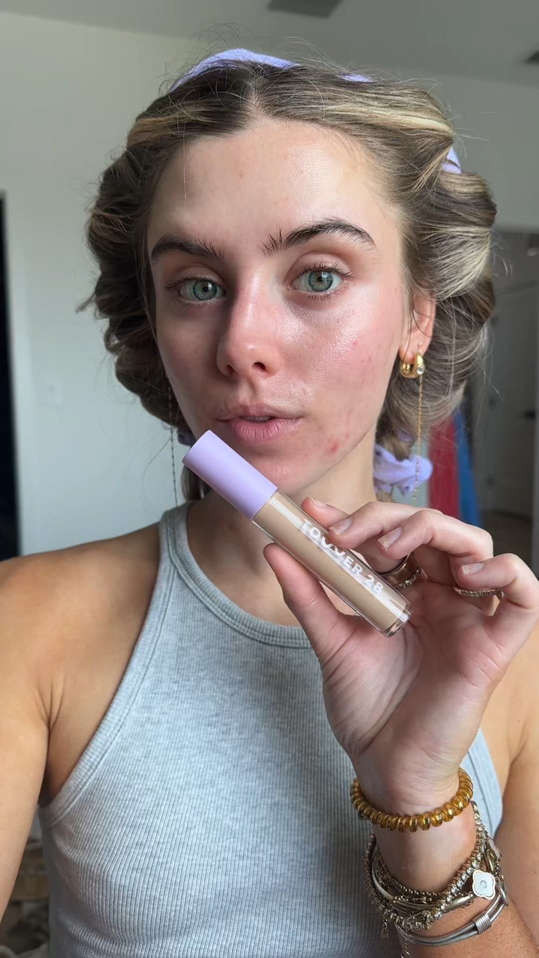 What it is: A non-comedogenic concealer with 18-hr long wear and 48-hr hydration that glides on like a serum with medium-buildable coverage for dark circles, redness, and blemishes, and is safe for sensitive skin. @Sephora  @kohls  @tower28beauty 


#LTKselfcare #LTKgrwm #LTKBeauty