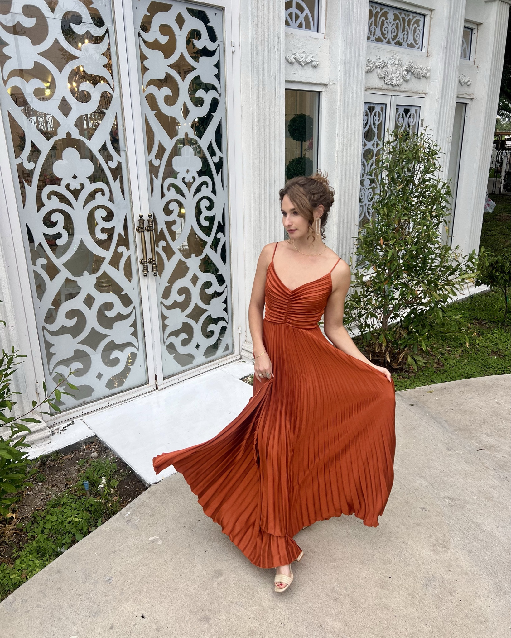 The perfect brides maid dress or wedding guest dress 😍 bright, comfy, and the most satisfying twirl on the dance floor!


#LTKParties #LTKPetite #LTKWedding