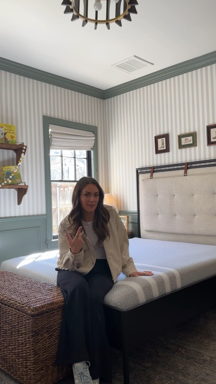 Save 20% off on select mattresses during the Spring Sale & stack my code LAUREN75 for an additional $75 off! @leesasleep


