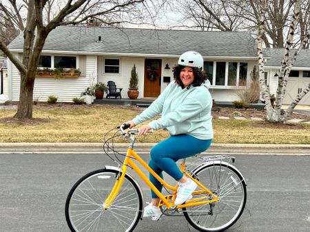 Get ready for spring and summer with a brand new bike in a fun and sunny color! #ad

This retro style hybrid cruiser will keep you styling as you ride around town. 

7 speed + rear rack.

#schwinnambassador #schwinnbikes 

#LTKSeasonal #LTKtravel #LTKfit