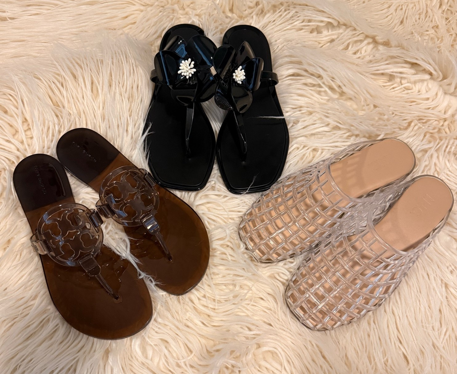 Jelly Sandals 🩴🌊

#LTKSeasonal #LTKU #LTKSaleAlert