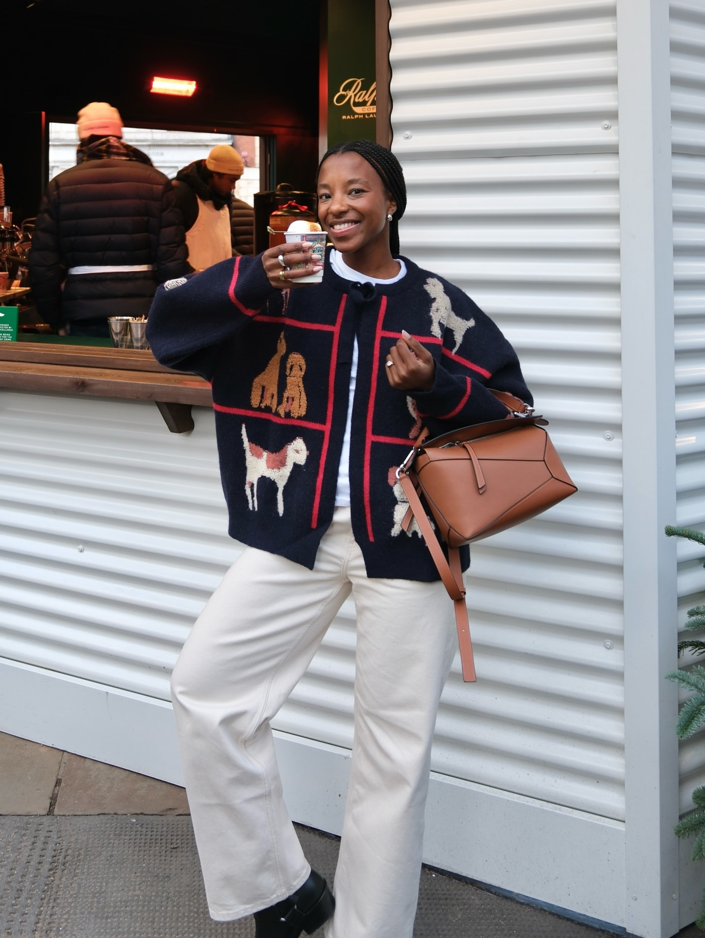 Cosy knitwear & hot drinks 💌
.
.
.
.
.
.
.
.
.
.
.
#ootd #casualoutfits #casualoutfit #ootdinspo #londonlife #pinterestaesthetic #pinterest #outfitinspo #simpleoutfit