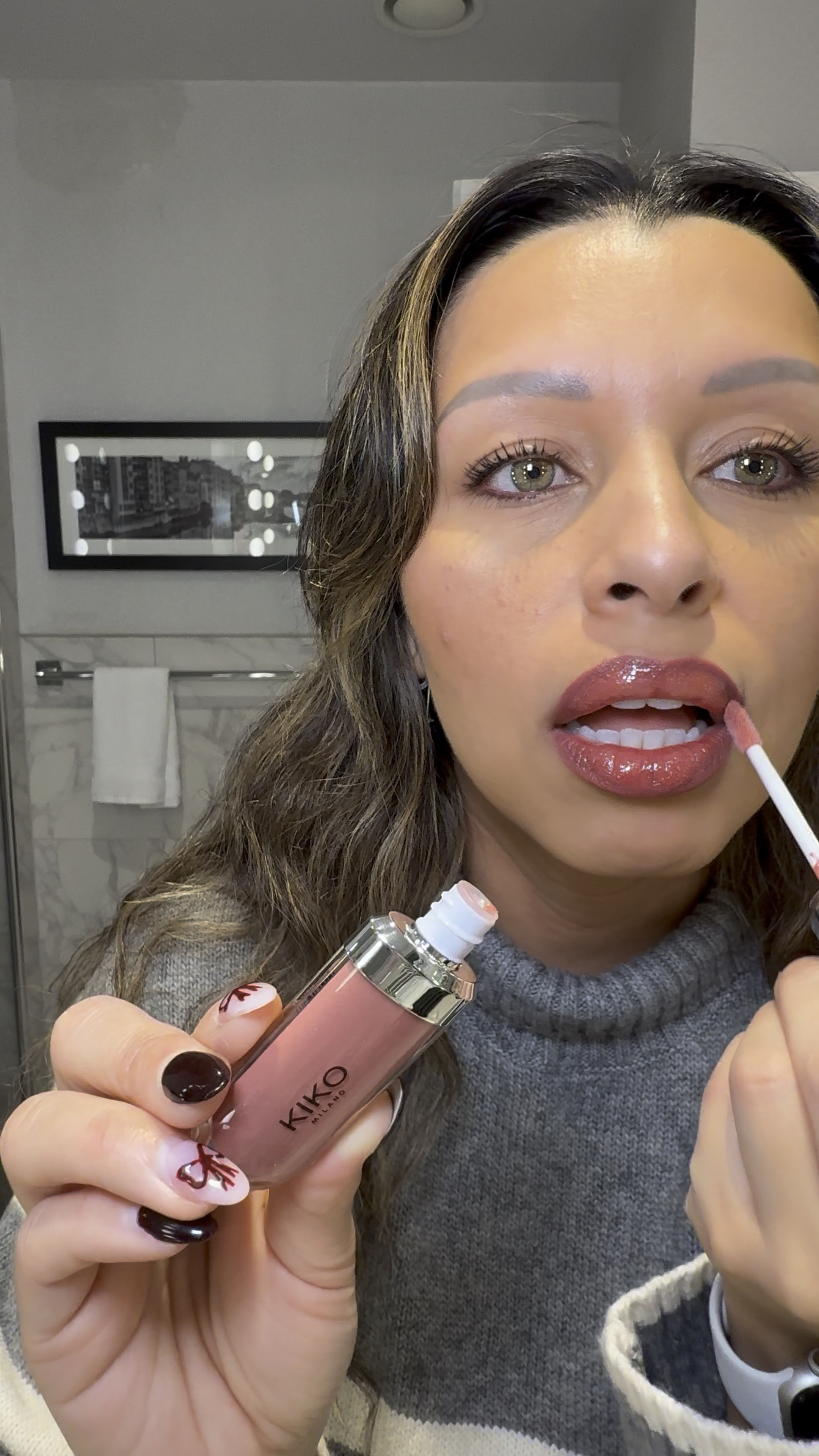 Obsessed with this lipgloss

#LTKItBag #LTKWatchNow #LTKBeauty