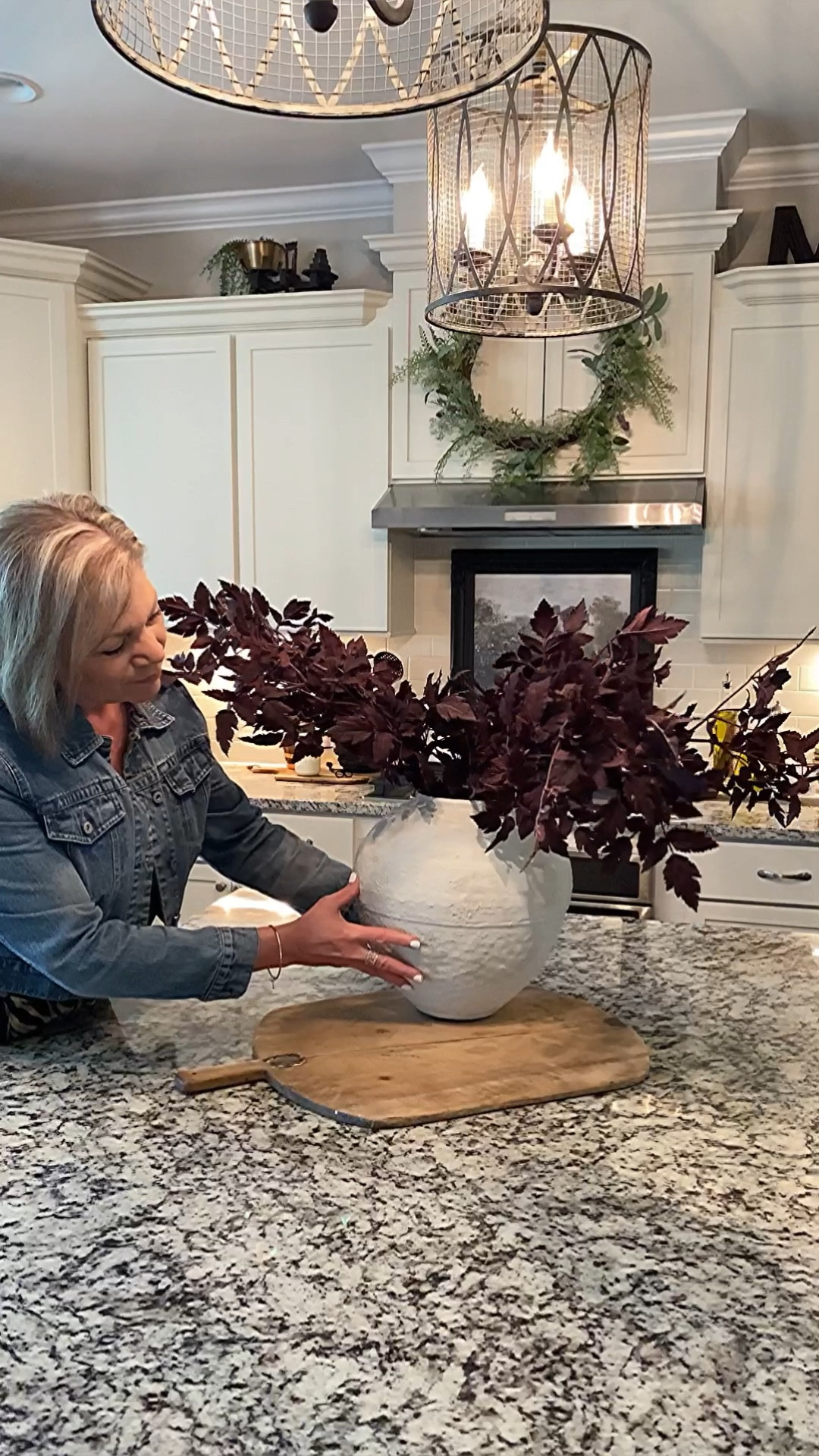 Plum Stems

These gorgeous stems sell out quickly every year. I have used 5 in my arrangement. My vase is a DIY but I have linked some similar ones.



#LTKVideo #LTKHome #LTKSeasonal