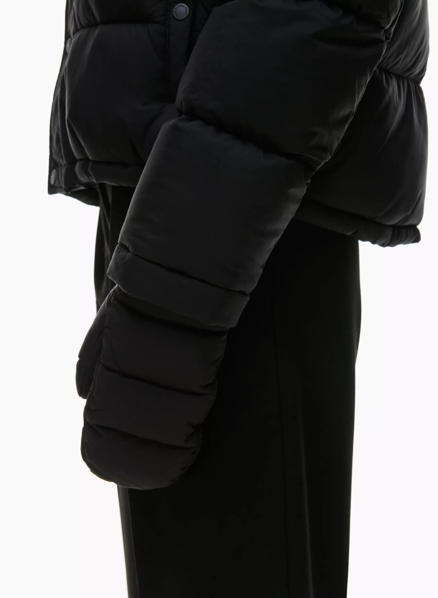 THE SUPER PUFF™ NEW MITTEN | Aritzia