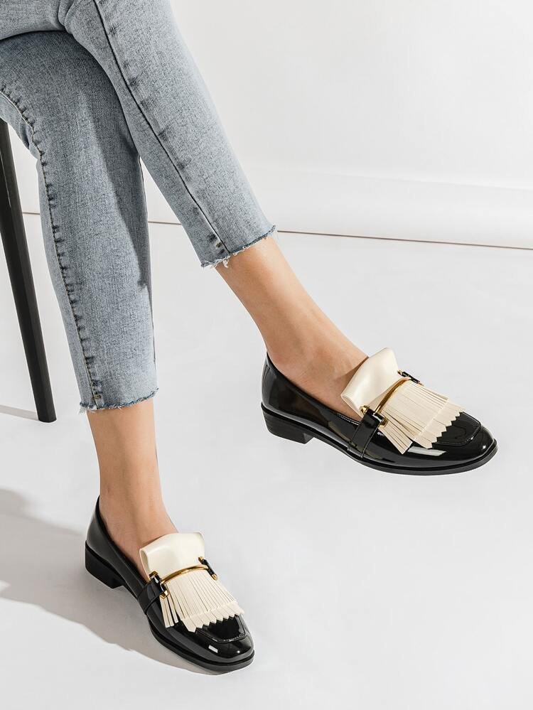 Metal Decor Fringe Design Flats | SHEIN