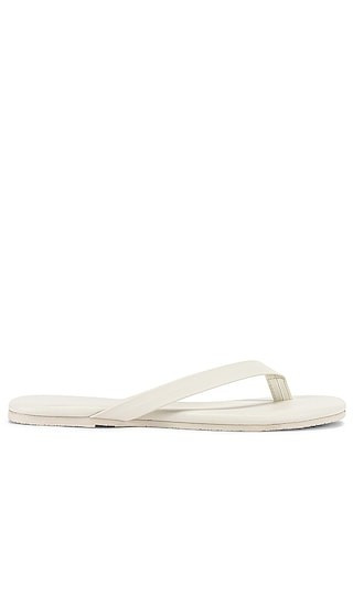 TKEES The Boyfriend Sandal in Cream. - size 10 | Revolve Clothing (Global)