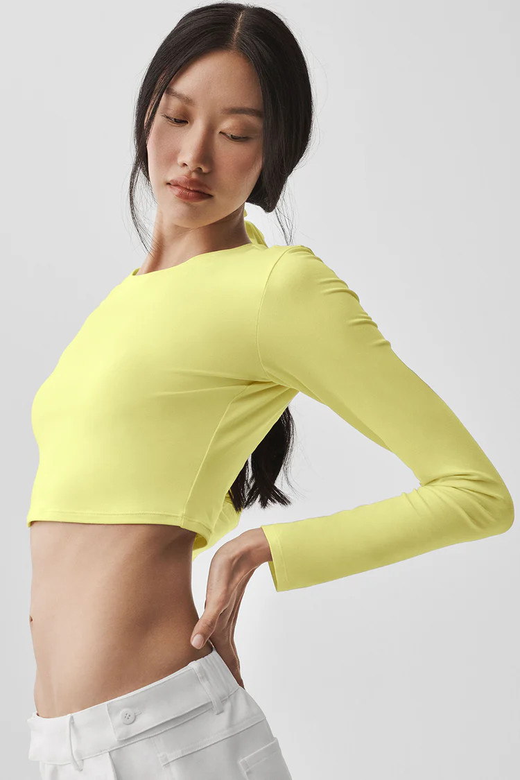 Alosoft Crop Finesse Long Sleeve | Alo Yoga (US)