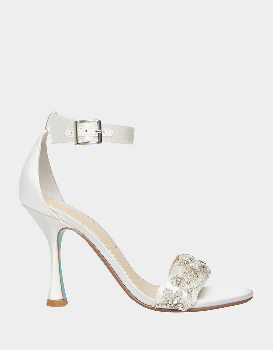 DEVAN IVORY | Betsey Johnson