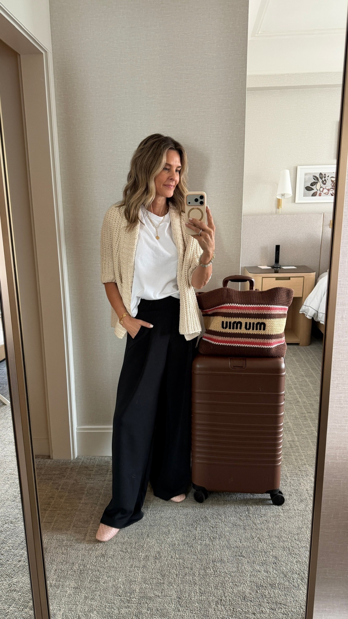 I’m 5’6
Trouser TTS
Cardigan XS
White tee XS
woven flat TTS

Helping women over 50 elevate everyday style with chic, wearable high-low fashion.