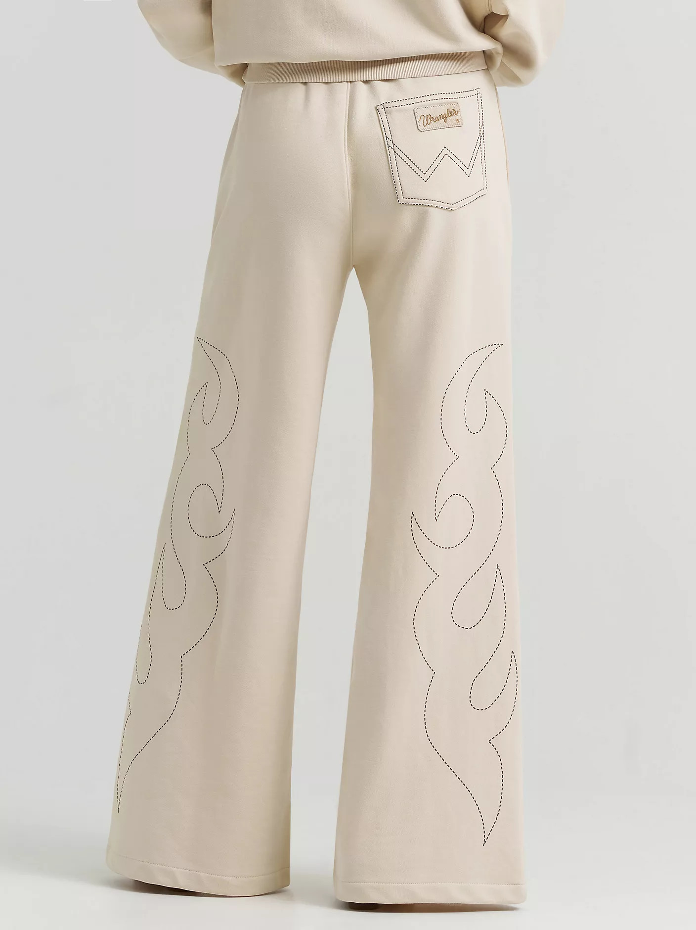 Lainey Wilson x Wrangler Cowboy Sweatpants | Wrangler