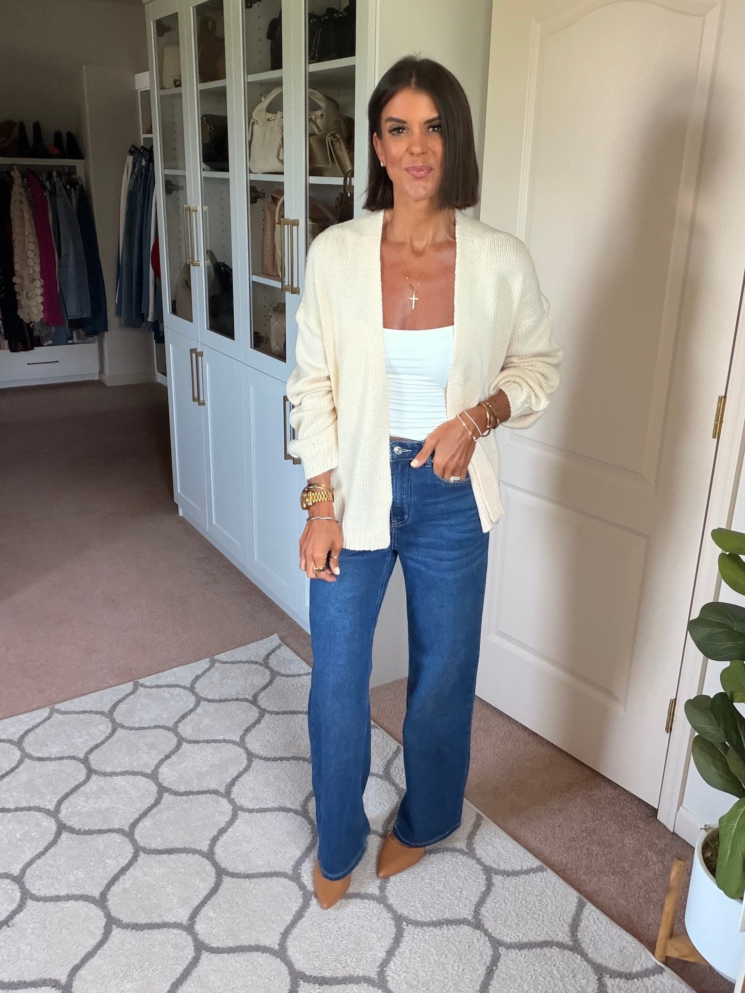 Size small in cardigan and xs in tank and jeans

#LTKootd #LTKmomlife #LTKdayinmylife