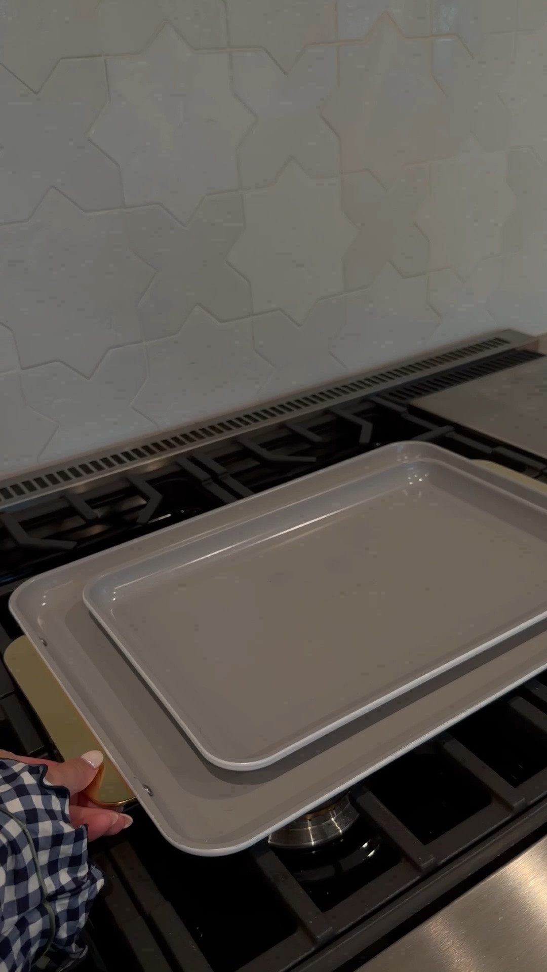 Caraway Baking Sheet set in white 🤍

#LTKmomlife #LTKfoodie #LTKHome