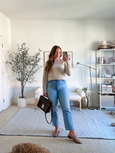 Easy fall outfit, cashmere sweater and legs blue jeans and loafers 🤎

Capsule wardrobe, fall capsule, autumn capsule wardrobe 

#LTKmidsize #LTKSeasonal #LTKshoecrush