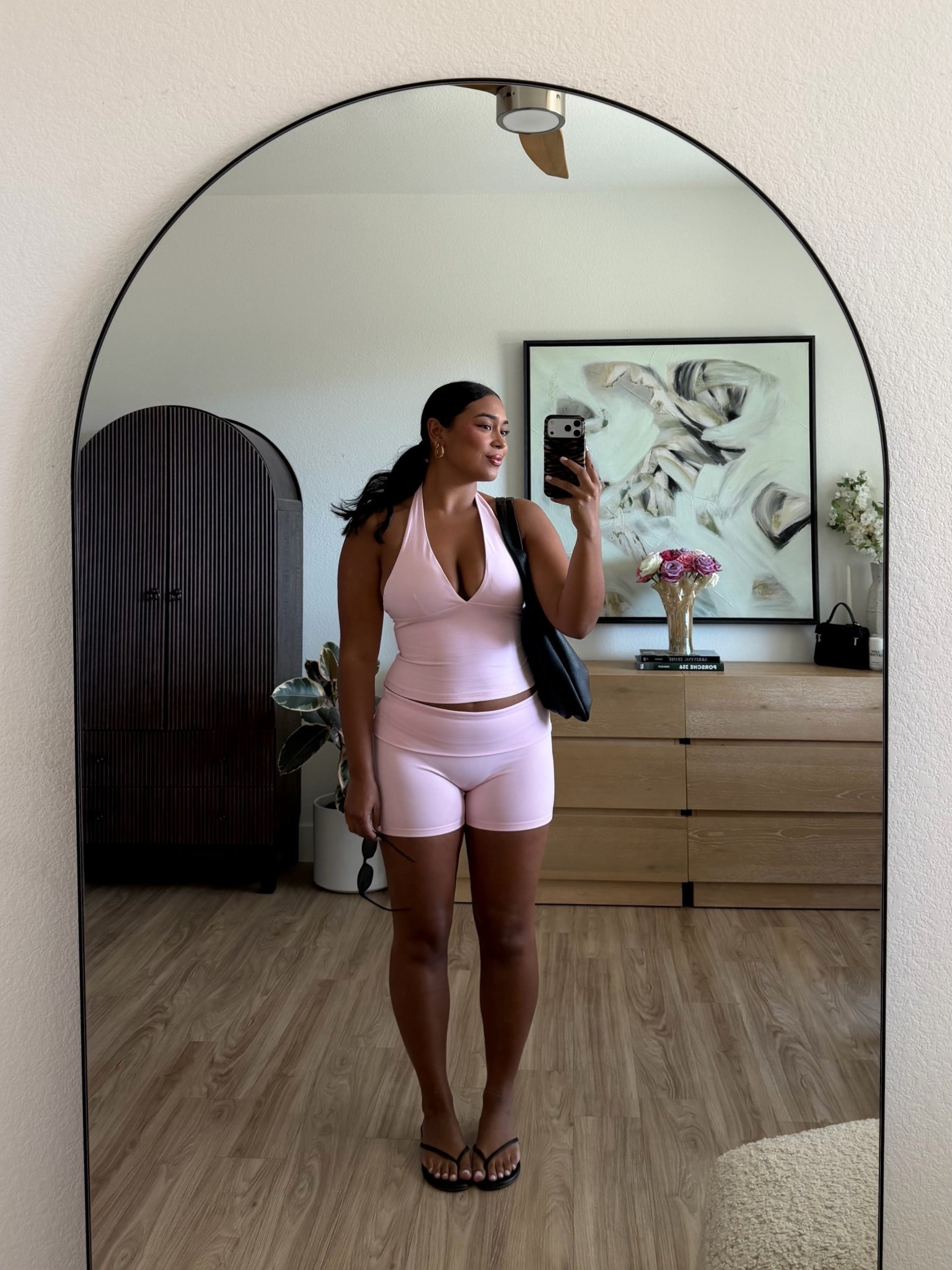 workout fit of the day💗 actually rly love PrincessPolly activewear, material is different it’s compressive and stretchy (but not insanely) runs true to size, if ur between size down (wearing a US 8 in the top & US 10 in the bottoms)

#LTKootd #LTKMidsize
