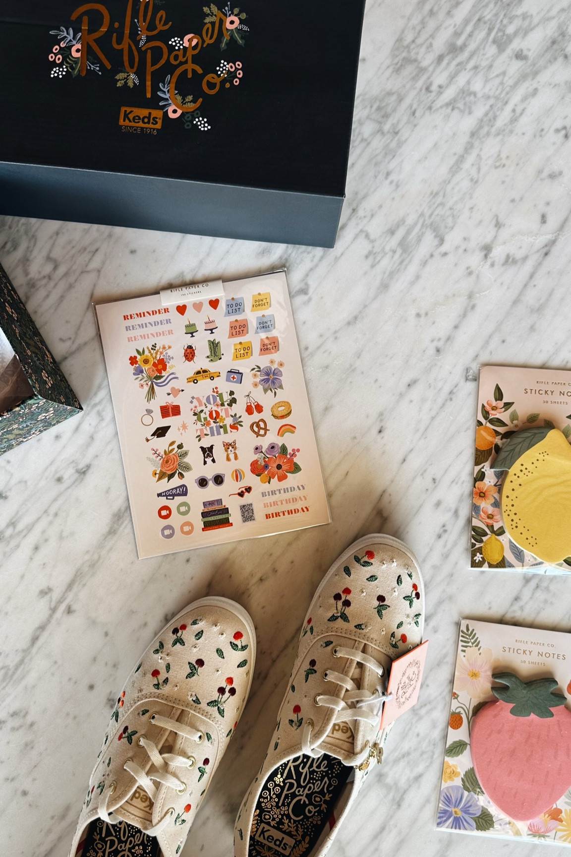 These shoes are you kidding me 🍒



#LTKParties #LTKHome #LTKShoeCrush