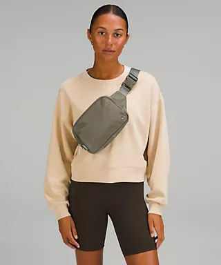 Everywhere Belt Bag Large 2L | Unisex Bags,Purses,Wallets | lululemon | Lululemon (US)