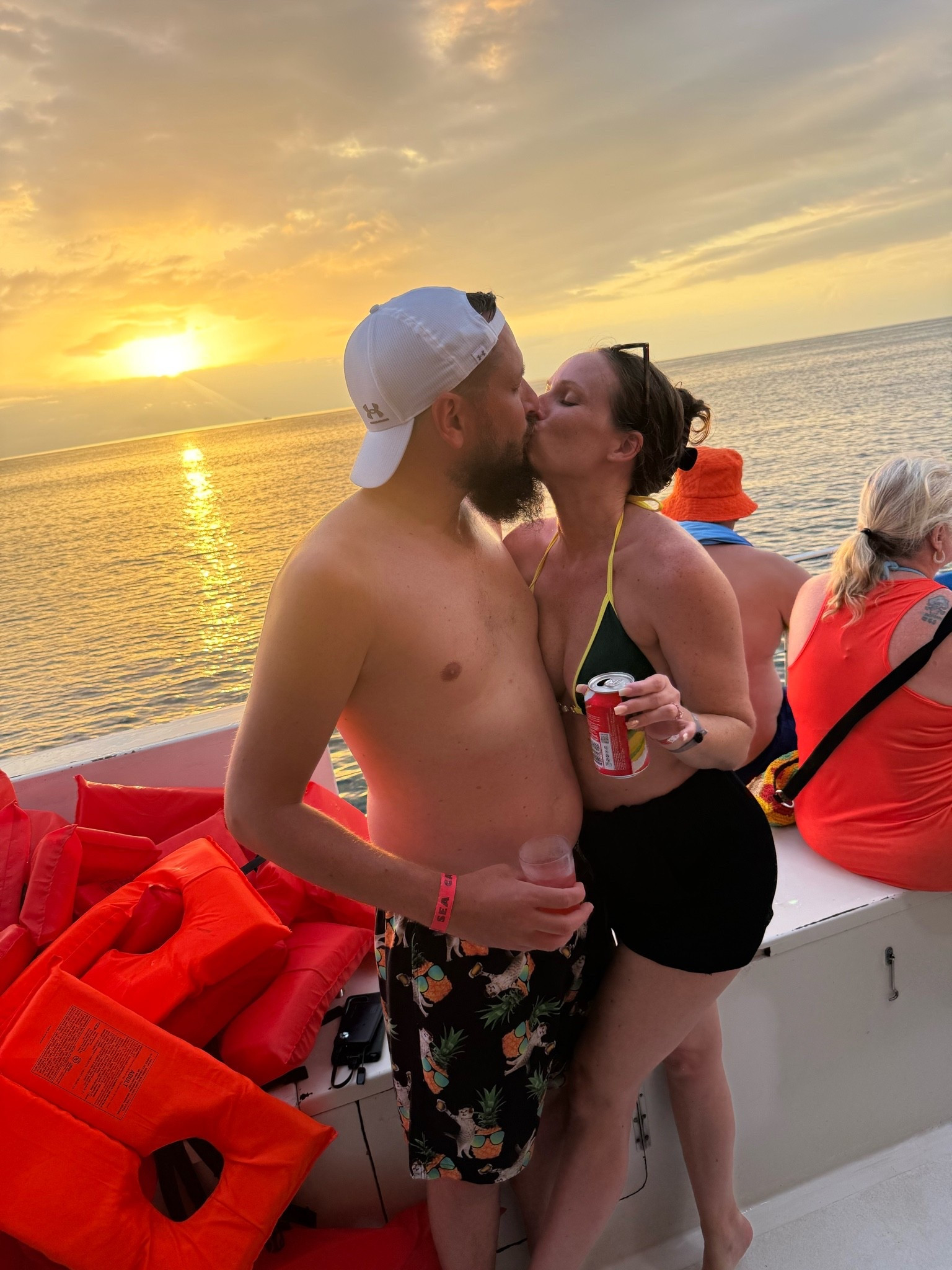 Jamaican sunsets 🇯🇲🌊🌅