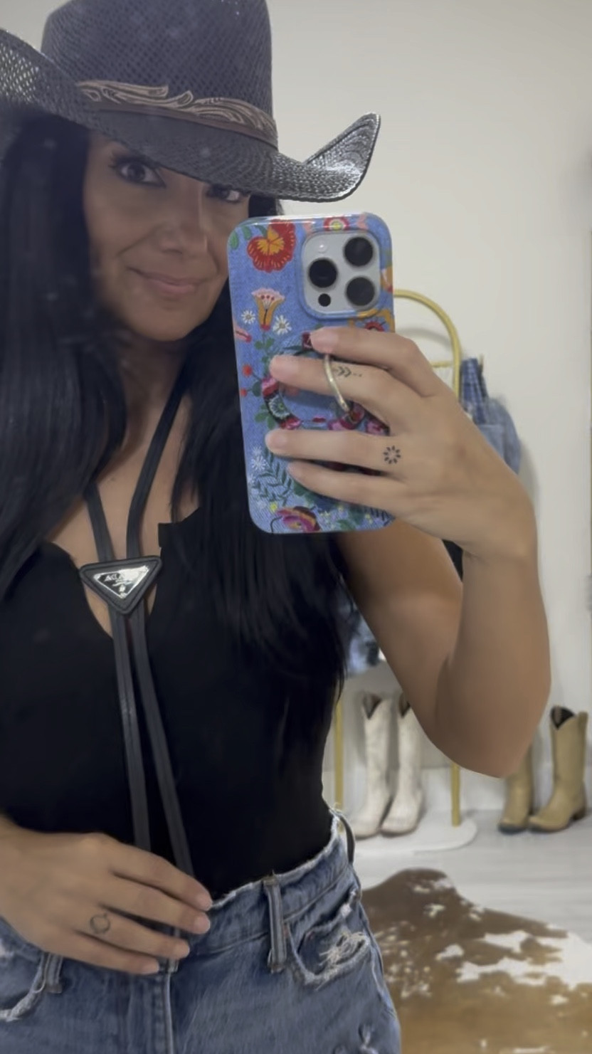 Bolo 
Country concert outfit 

#LTKStyleTip #LTKSeasonal