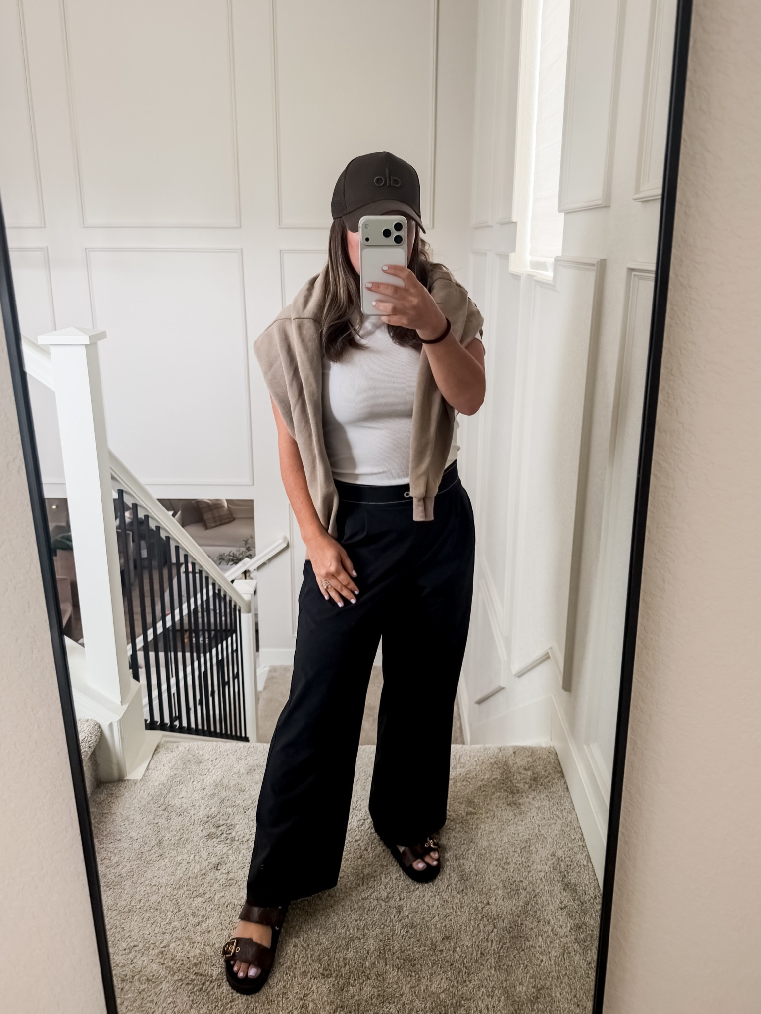 Sports mom weekend outfit and most of it is currently on sale!!! #mom #alo #onsale #alosale #momoutfit #momootd #ootd #sportsmom #casual #athleisure #weekends 

#LTKmomlife #LTKMothersDay #LTKootd
