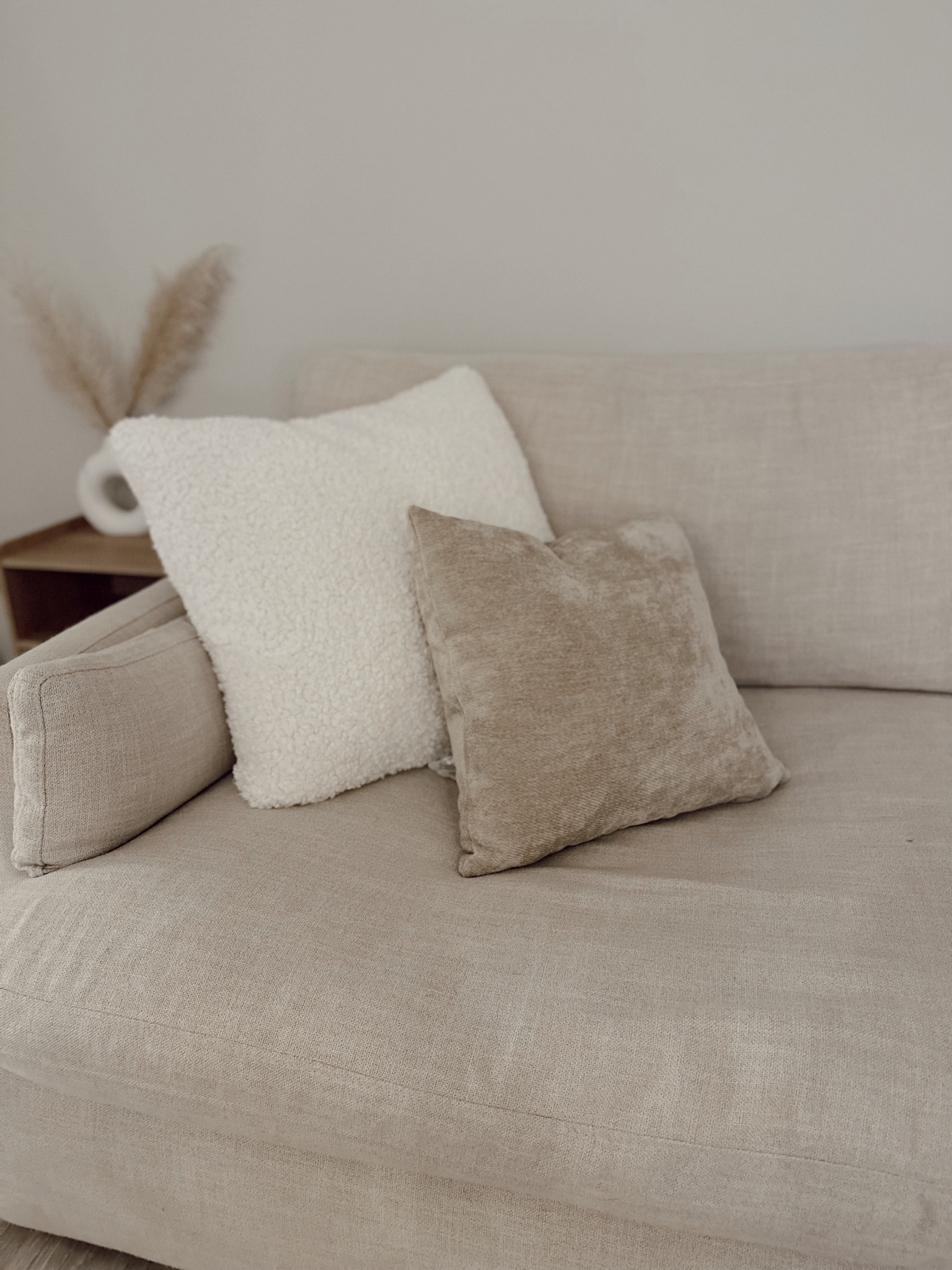 dreamy couch ☁️🤍✨