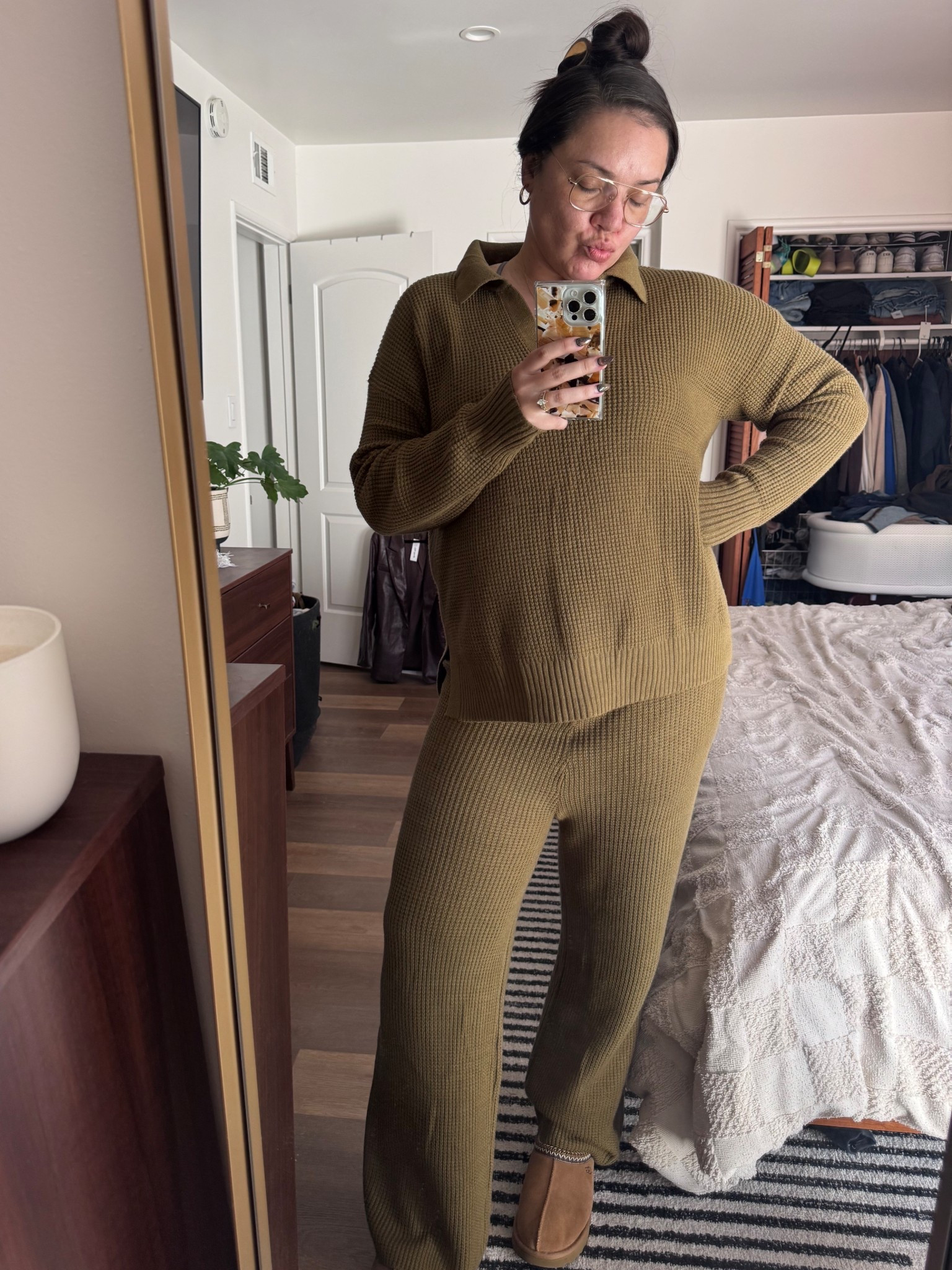 I love a good waffle 🧇 fit  

#LTKSeasonal #LTKFindsUnder100 #LTKMidsize