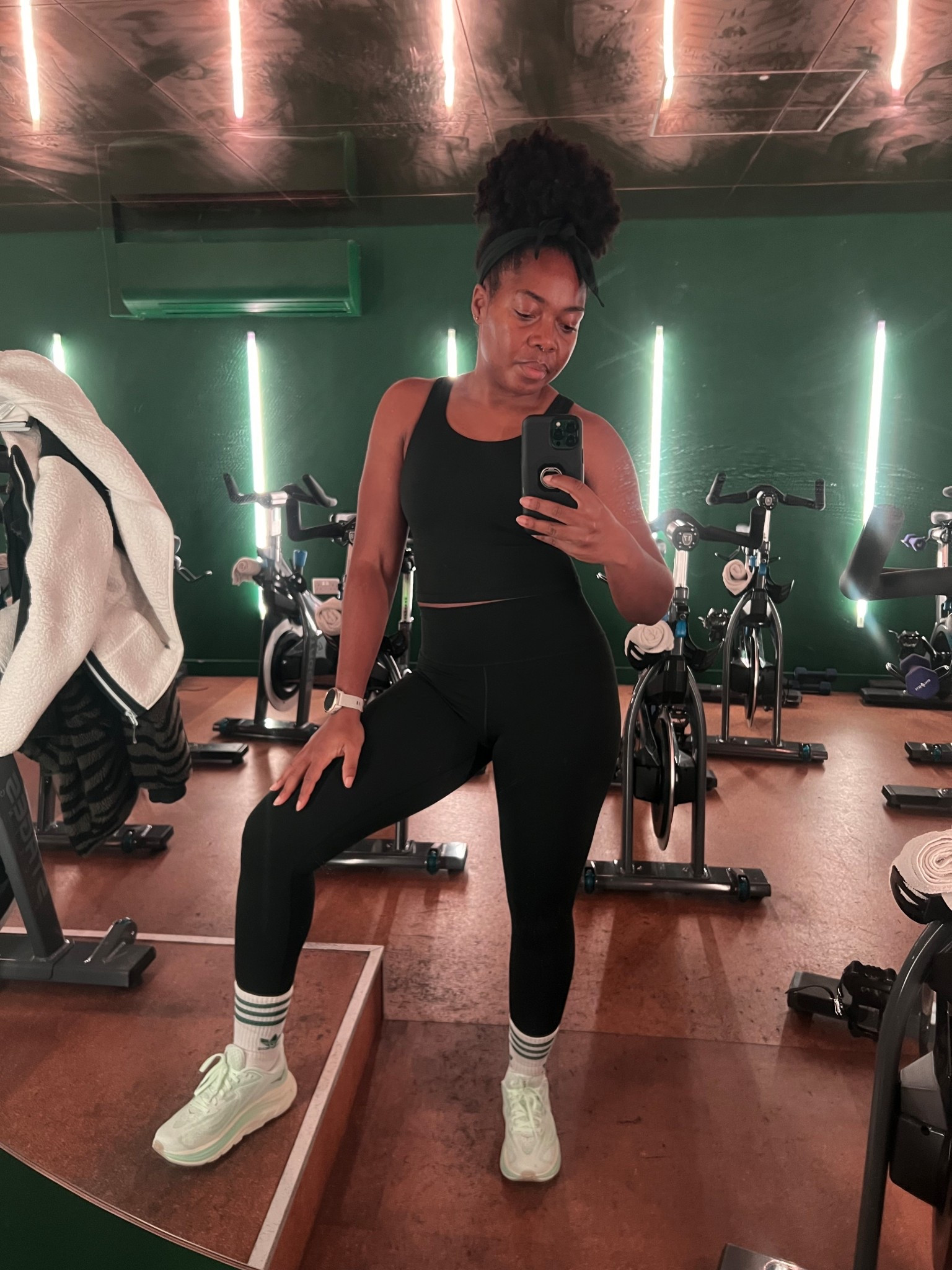 You know it’s a good sale when the black is discounted too 🙌🏾 

Black leggings, yoga leggings, workout leggings, black top, built in bra, running shoes, adidas, hoka, matching set, matching workout set, co-ords 

#LTKuk #LTKfitness #LTKsale