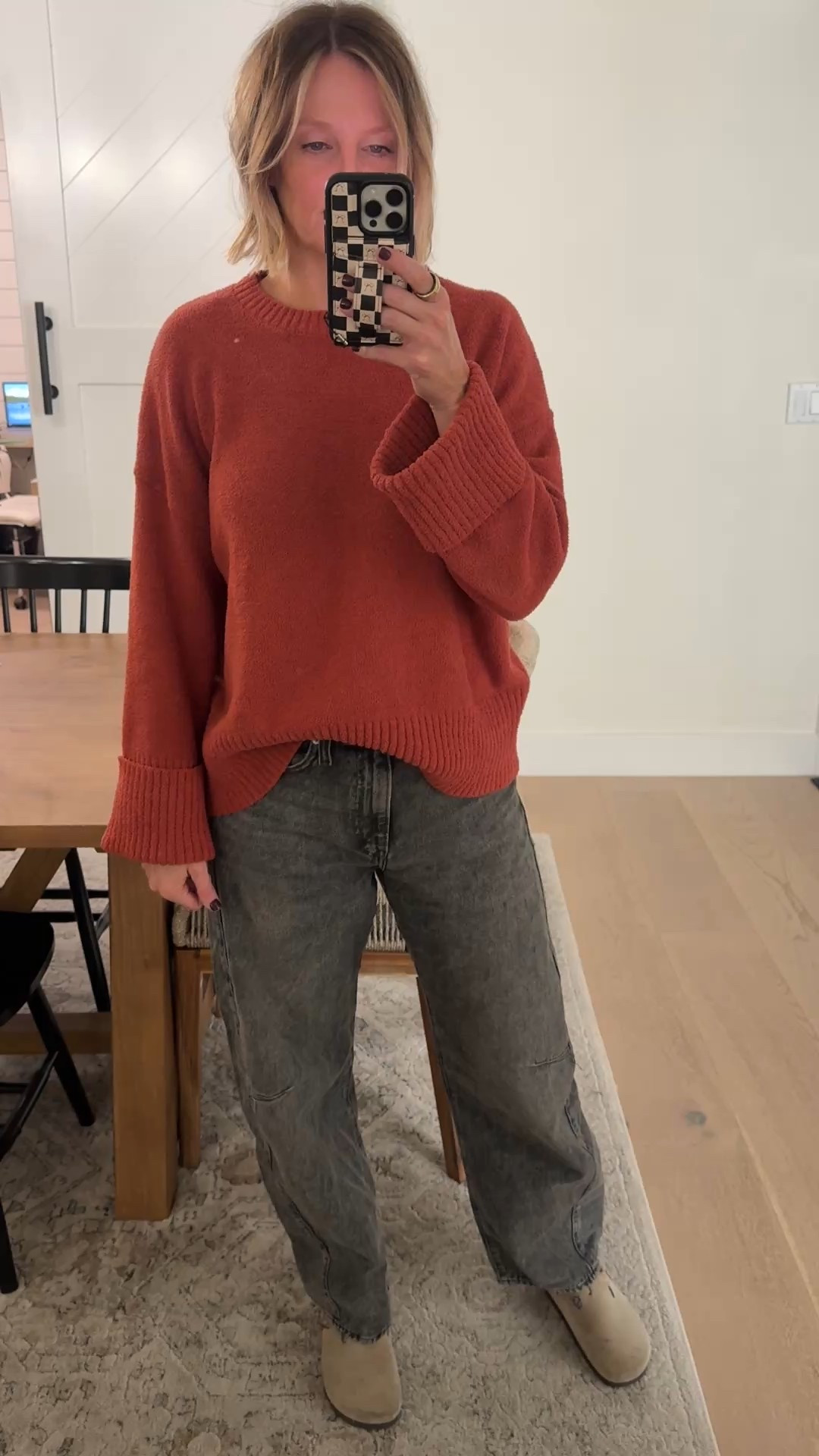 Levi’s Cinch Waist Barrel jeans are just an absolute obsession. Sweater gives barefoot dreams comfy vibes. 

Jeans - 28
Sweater - medium 

#LTKStyleTip #LTKOver40 #LTKFindsUnder50