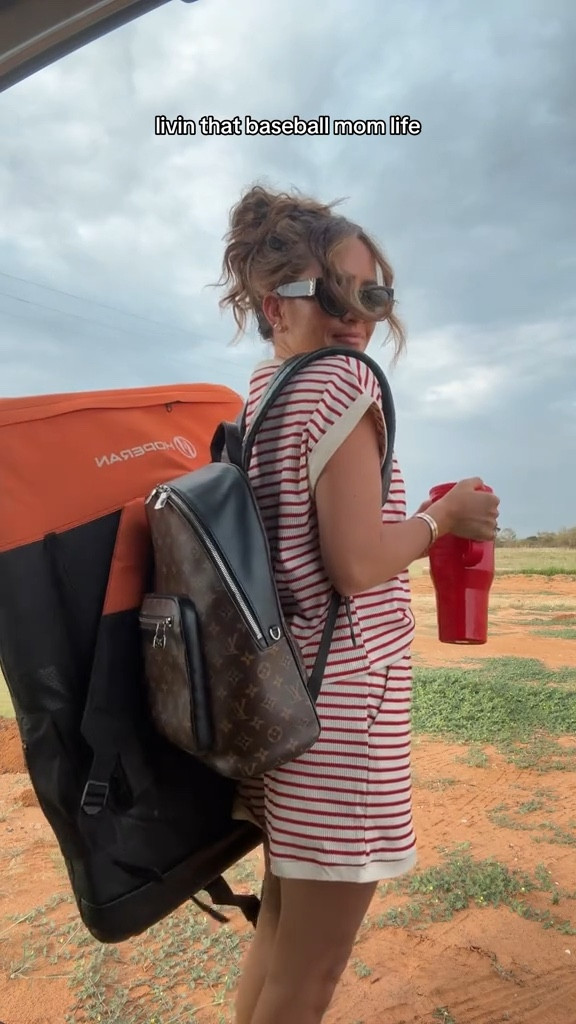 Sports mom - outfit inspo - baseball mom outfit 

#LTKStyleTip #LTKSeasonal