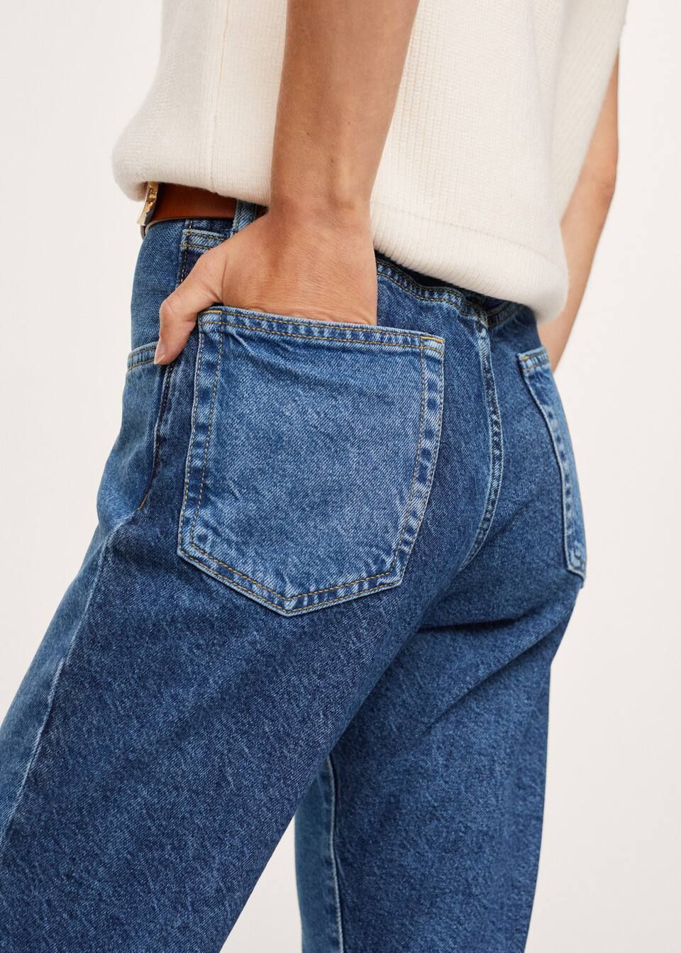 High-waist straight jeans with contrast -  Women | Mango USA | MANGO (US)