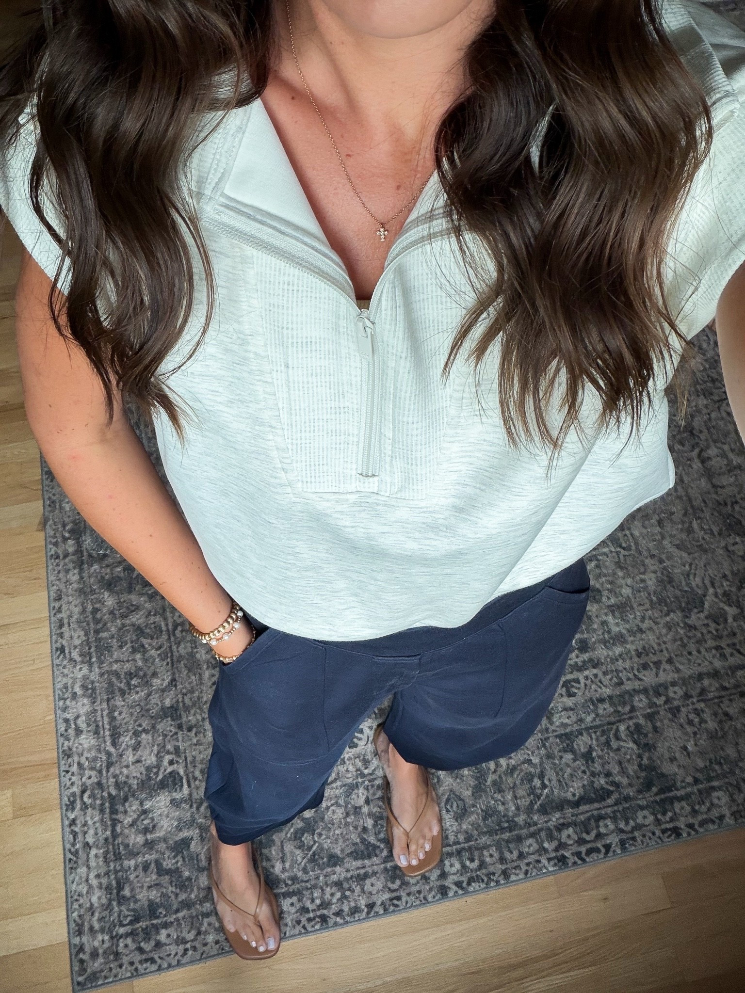 Today’s comfy outfit 

Top - medium 
Pants - medium (size up if in between)
