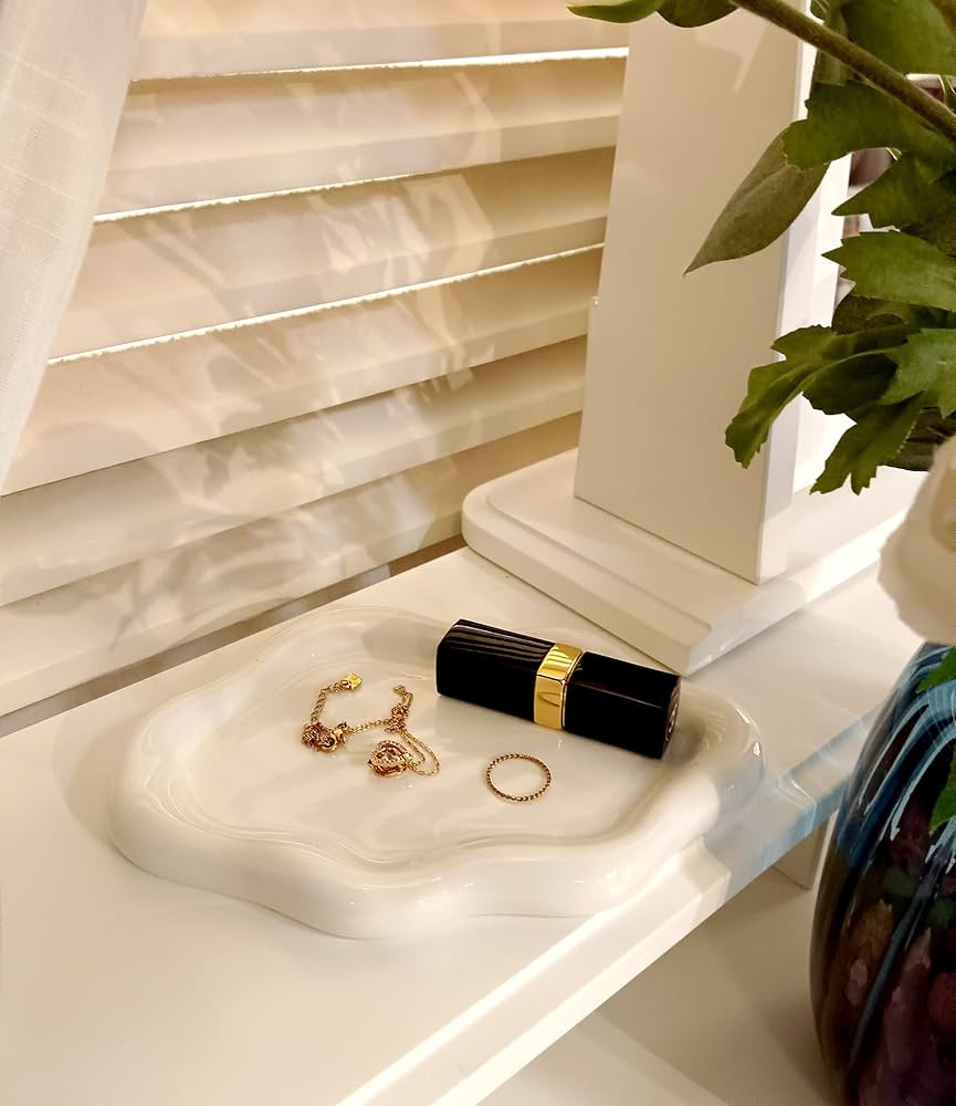 conviv Ceramic Jewelry Tray, Decor Trinket Dish,Watch Keys Tray, Cloud Shape Ceramic Plate, Gift ... | Amazon (US)