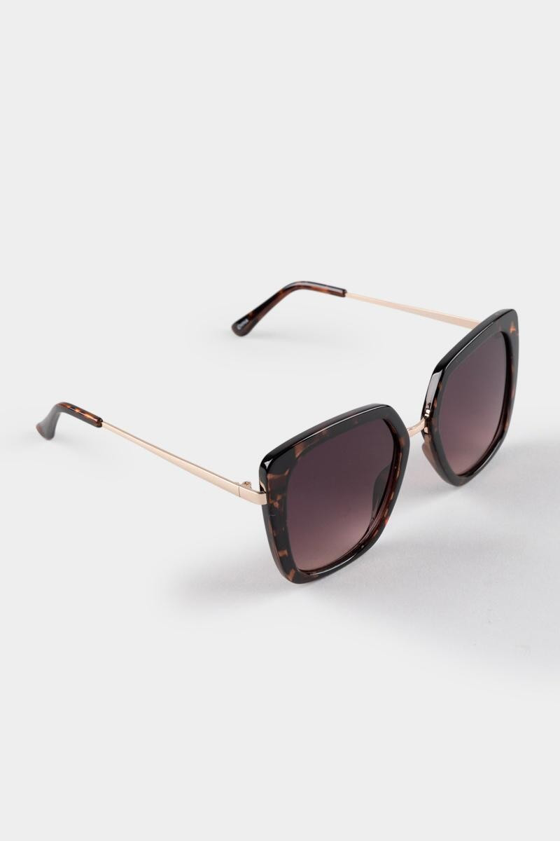 Bianca Square Sunglasses | Francesca’s Collections