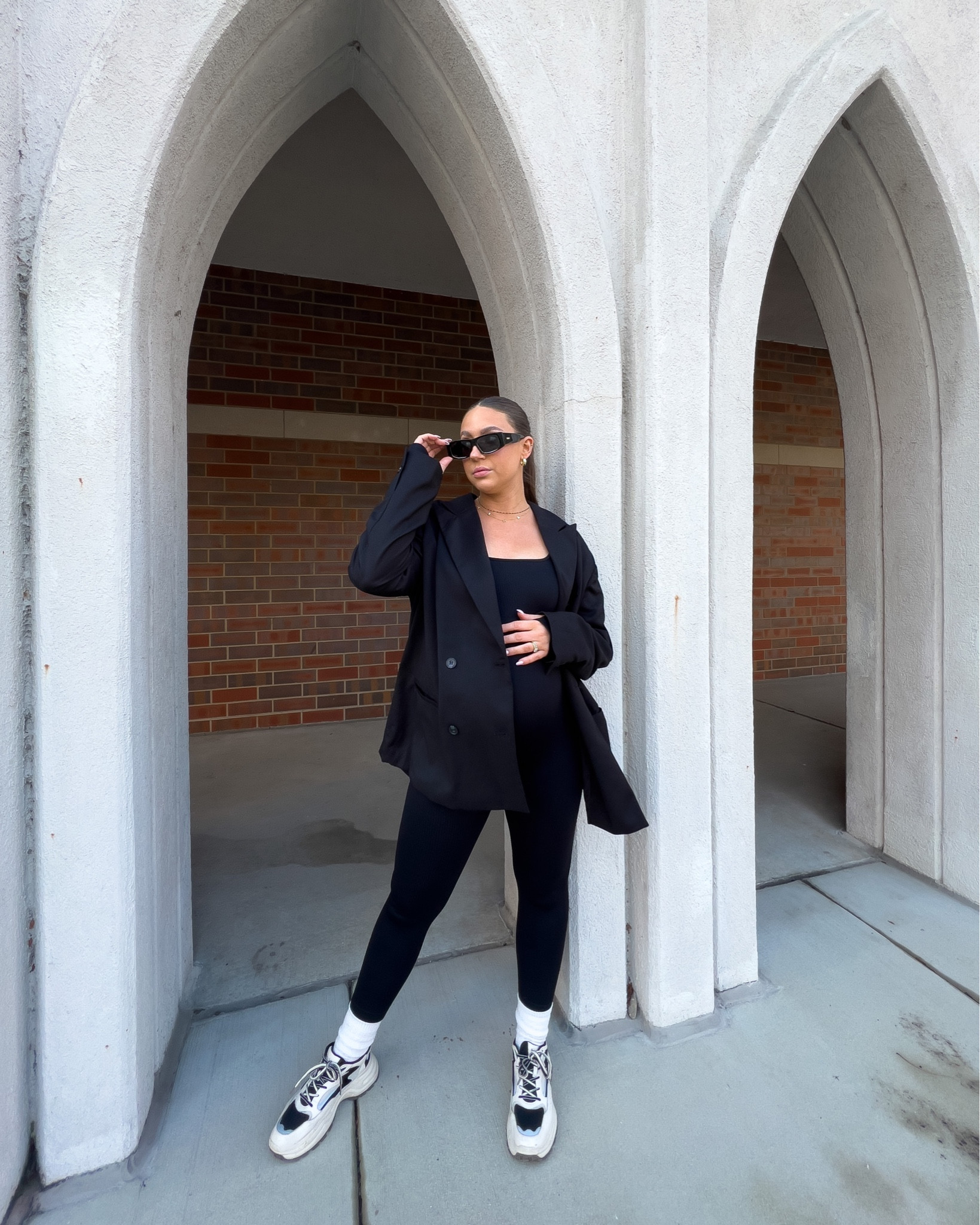 mommas brunch fit - comfy casually is the only vibe I’m on right now 🖤

#LTKunder50 #LTKstyletip #LTKbump