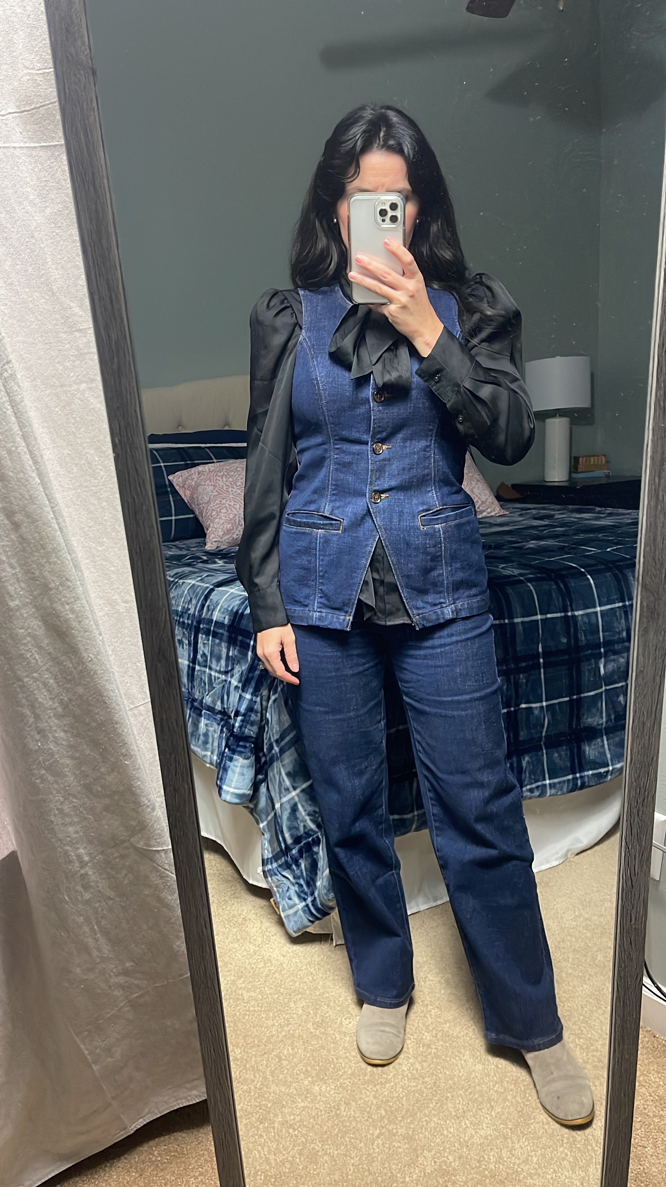 Todays work outfit from Banana Republic Factory.

Denim suit, denim, vest, ugg

#LTKStyleTip #LTKOver40 #LTKWorkwear