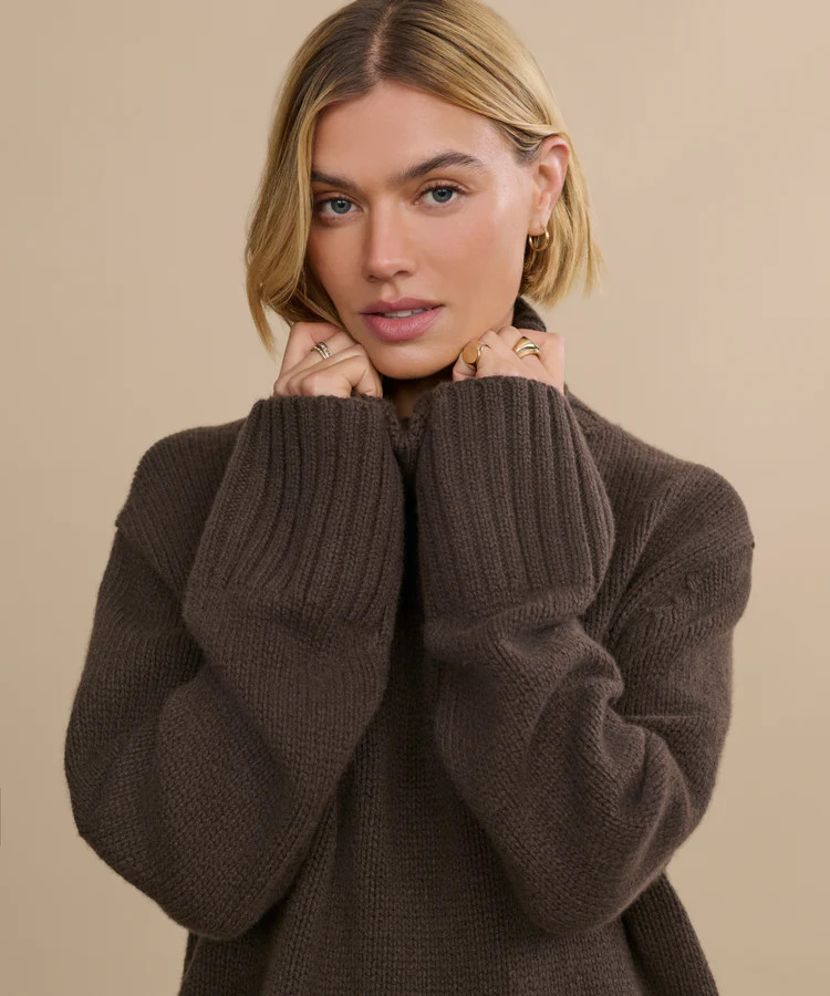 Cashmere Jet Turtleneck | Jenni Kayne